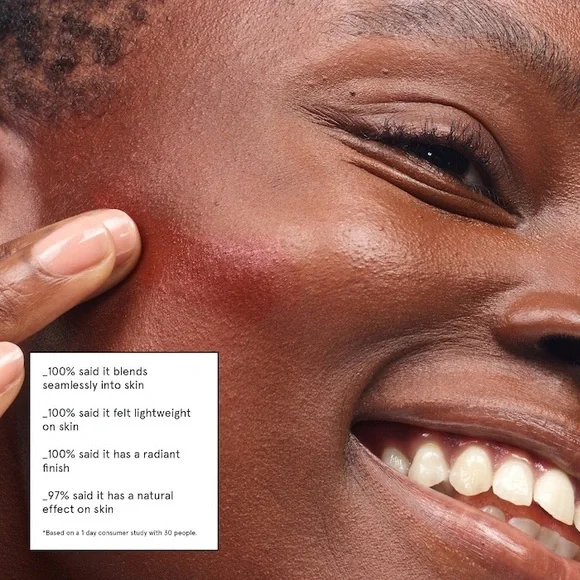 Glossier Solar Paint Luminous Bronzer Crème in Ray, 0.5 fl. Oz. / 13 mL. - Picture 8 of 16